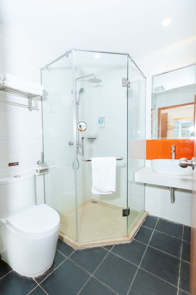 undefined 7 Days Premium Hotel 2