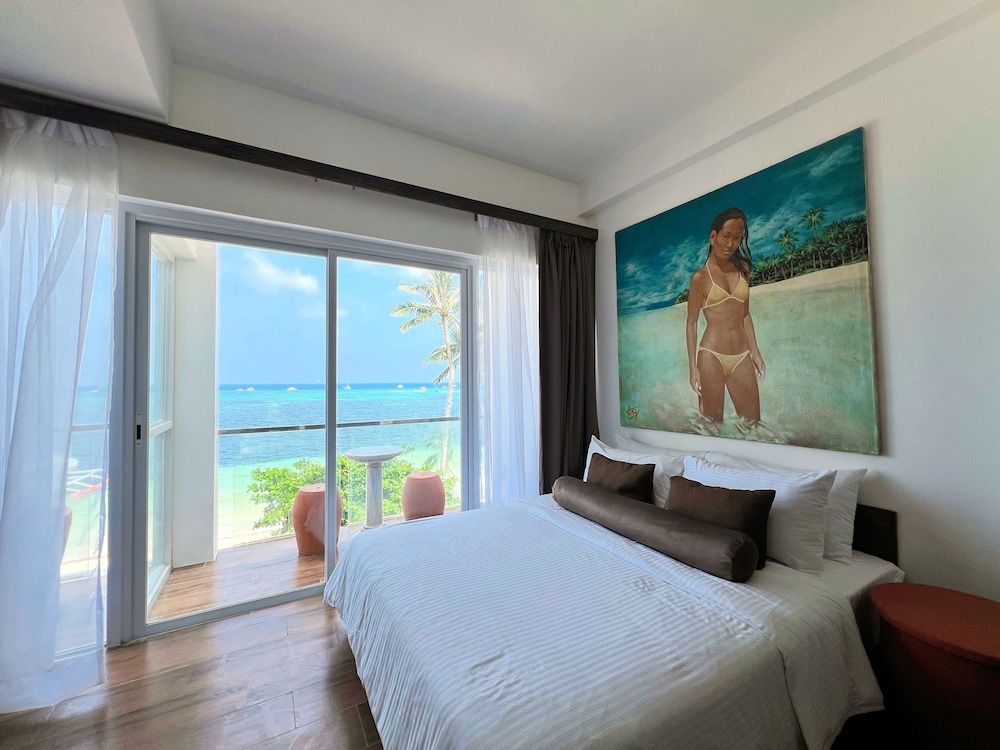 Palassa Private Residences Premier Double Room, 1 Queen Bed, Balcony, Ocean View 7