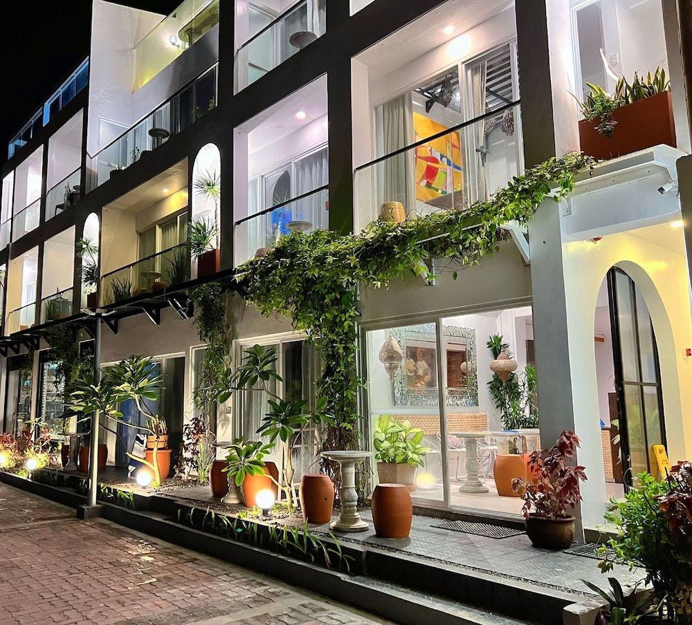 undefined Palassa Private Residences 3