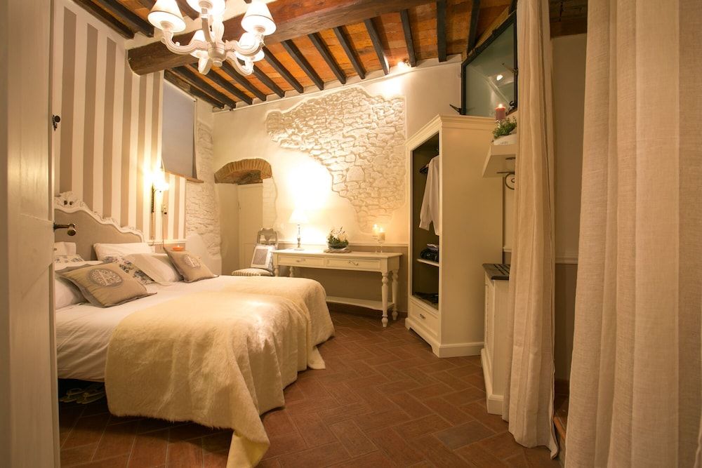San Michele al Borgo Double or Twin Room 3