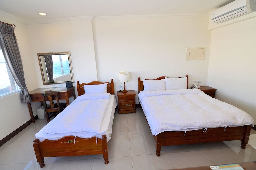 Star Sea B&B Triple Room with Sea View and Balcony 3
