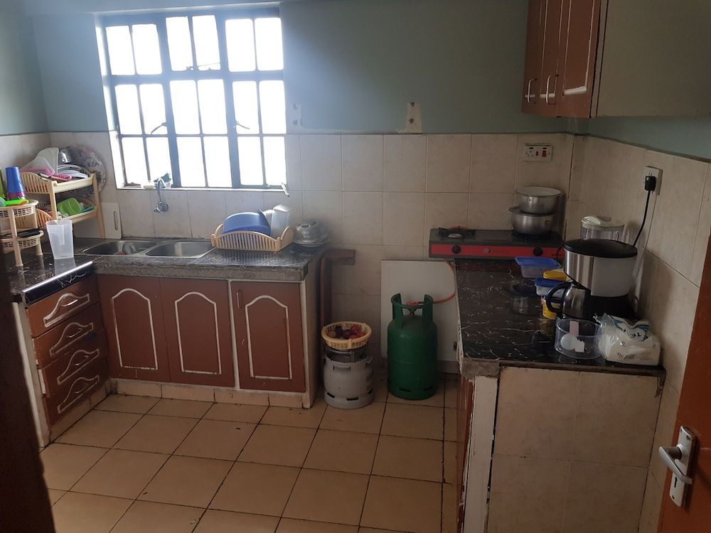 undefined Cosy Sunflower House Nairobi with Wi-Fi 8