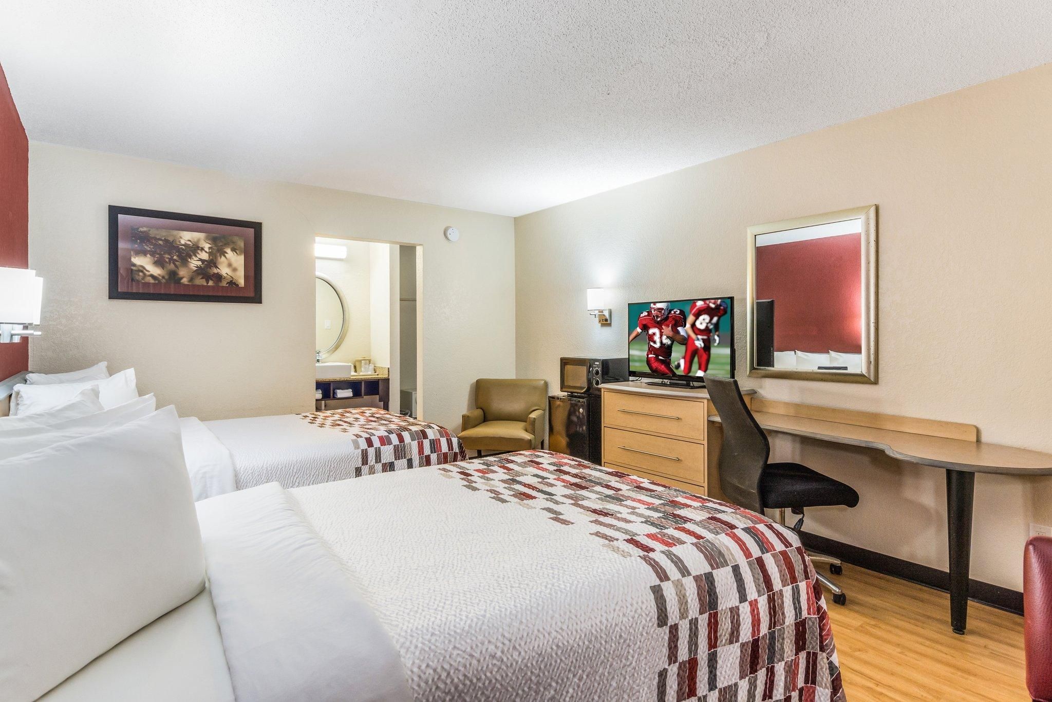 Deluxe 2 Full Beds Non-Smoking