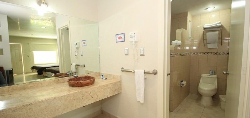 Hotel Splash Inn Executive Room 3