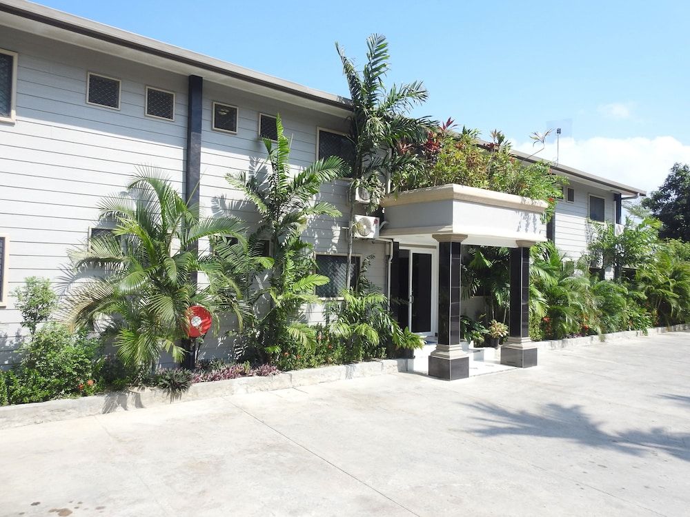 undefined Renaissance LodgePlus 9