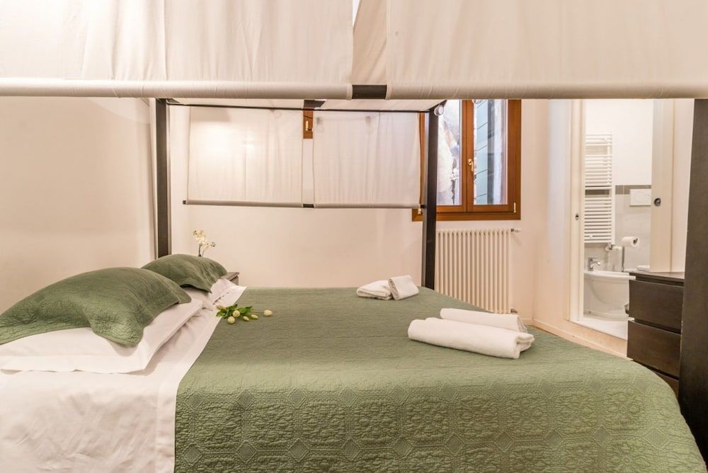 Palazzo Da Ponte Suite (02) 4