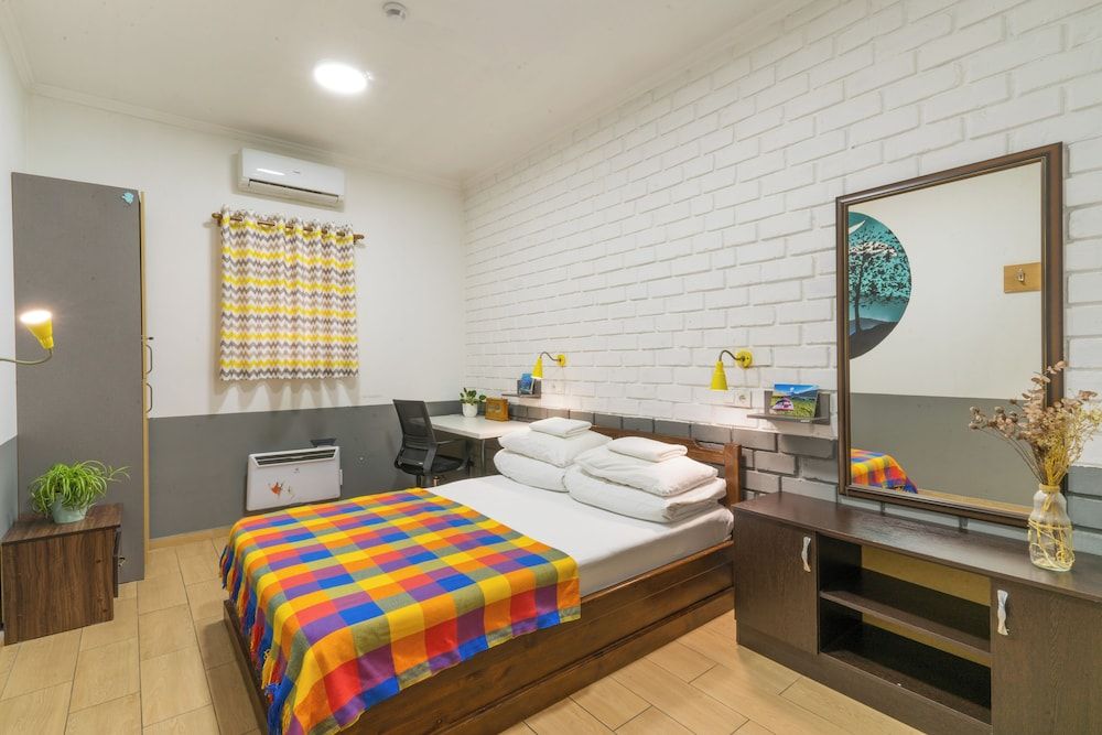 Standard Double Room, Shared Bathroom
