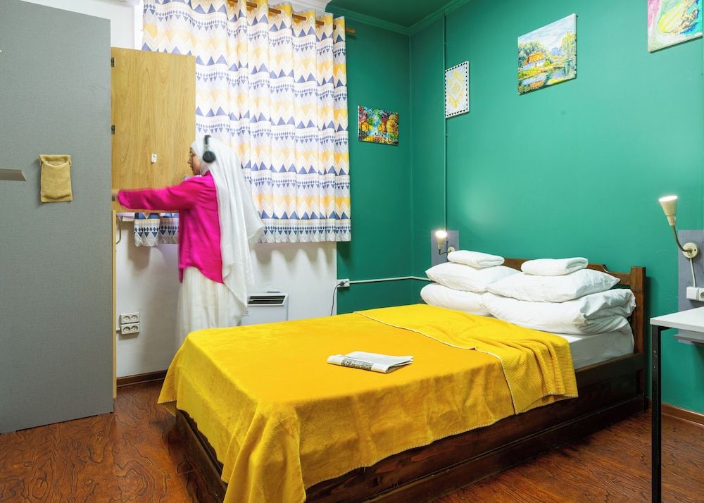 Standard Double Room, Shared Bathroom