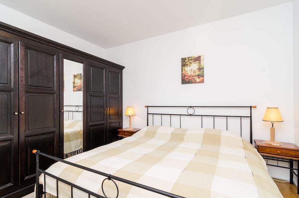 undefined Apartment Mia 9