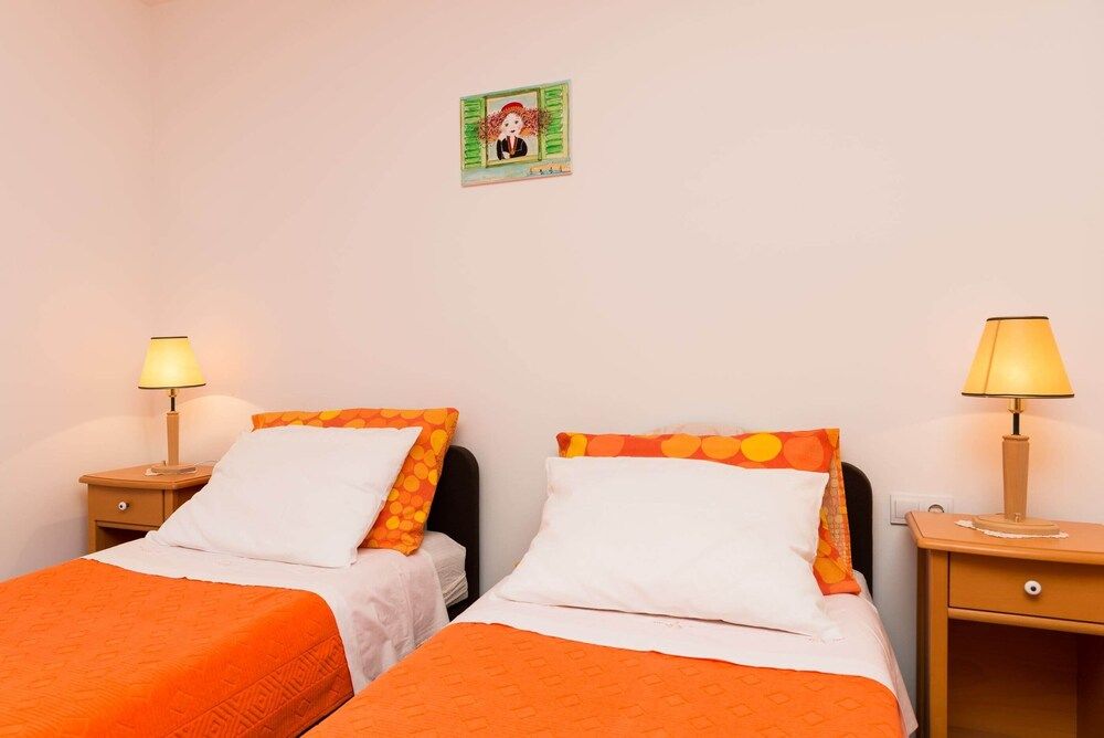 undefined Apartment Mia 8