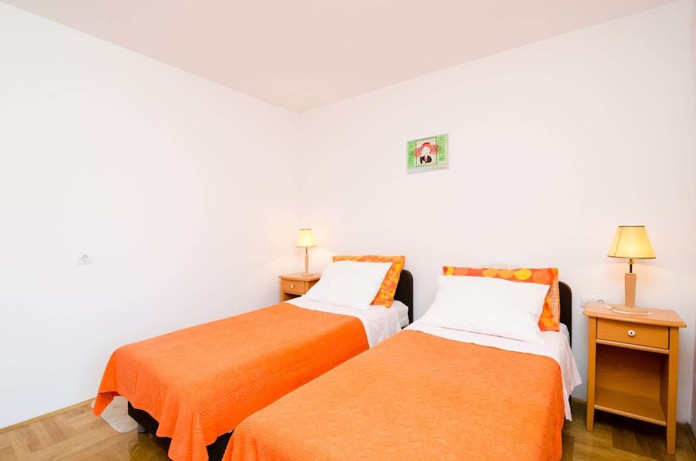 undefined Apartment Mia 5