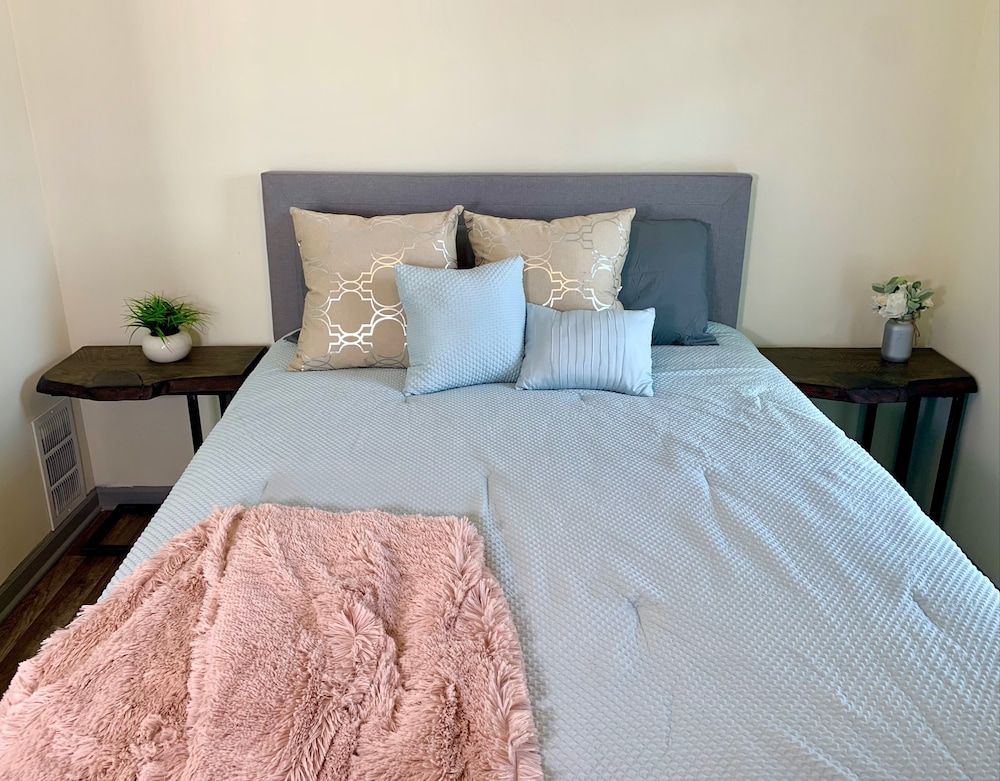 undefined The Southside Villa - With Private Yard & Parking, Near Falls & Casino by Niagara Hospitality 6