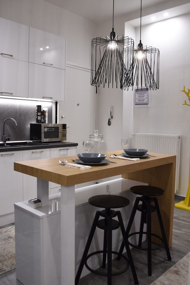 undefined Alpinia Deluxe Apt Must 8