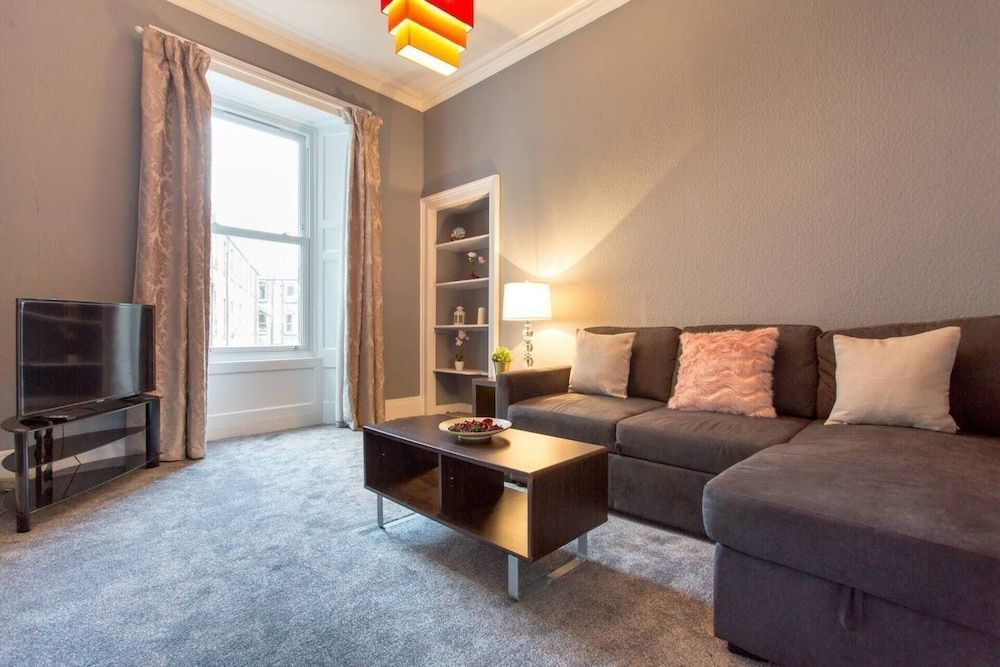 Stunning 2-bed Apartment in Central Edinburgh Apartment 31