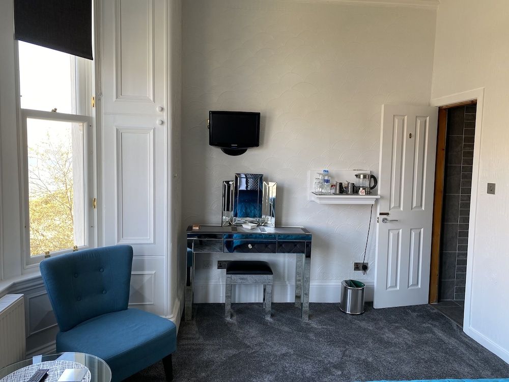 Ashburn House De Luxe B&B Double Room (Room 1) 8