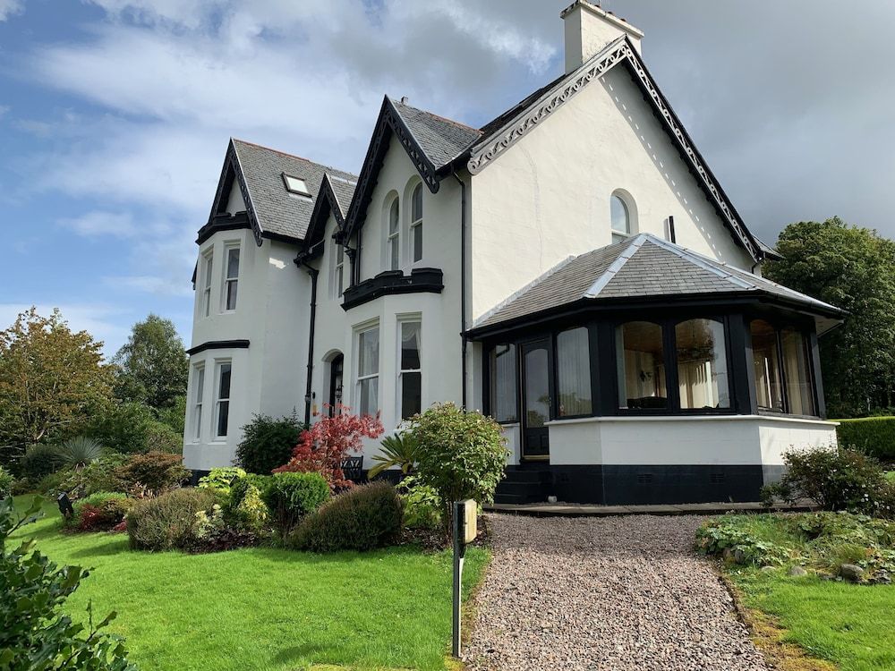 undefined Ashburn House De Luxe B&B 8