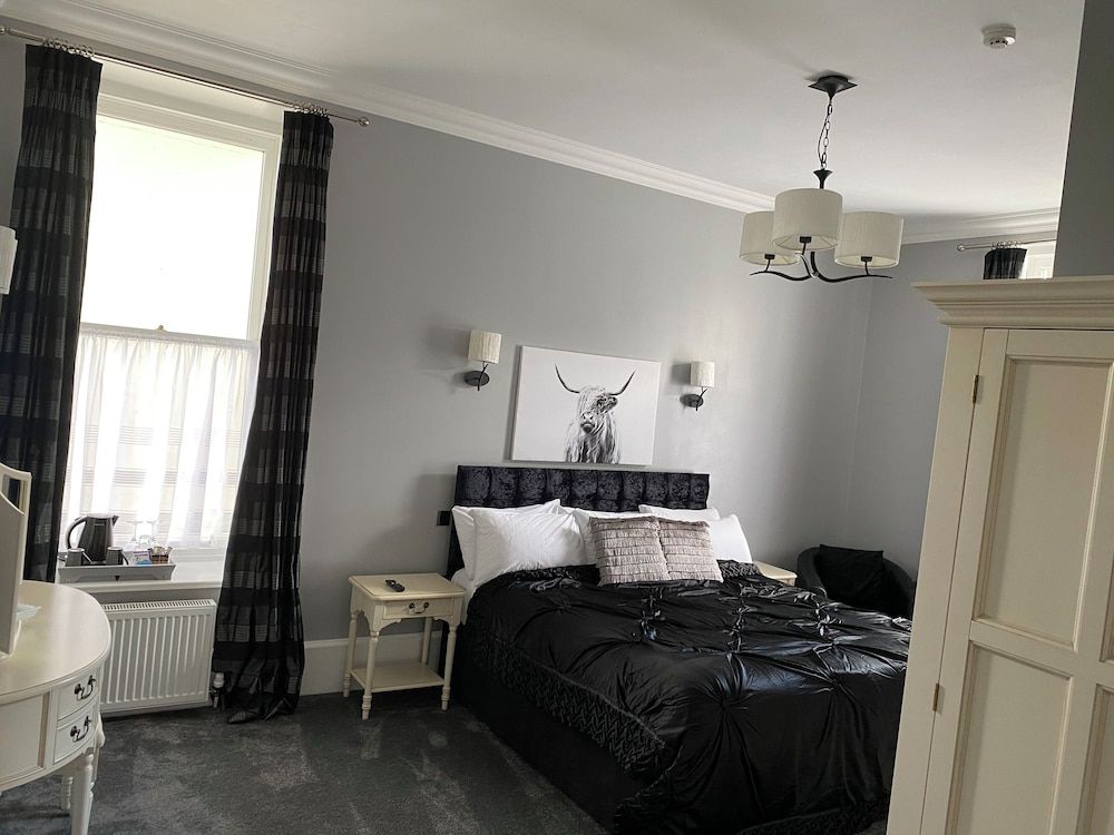 undefined Ashburn House De Luxe B&B 2