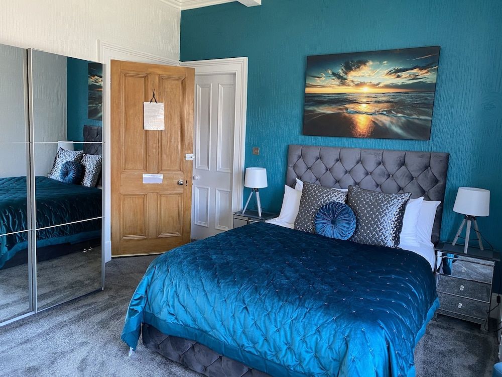 undefined Ashburn House De Luxe B&B 5