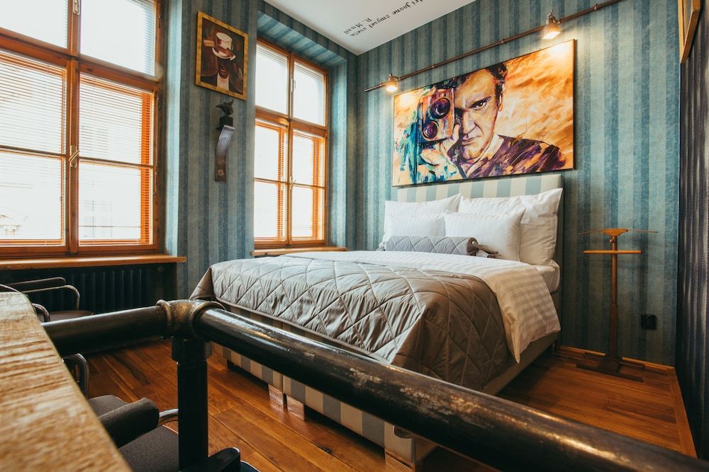 Divná Pani Luxury Gallery Rooms Galeria Pop Art 5