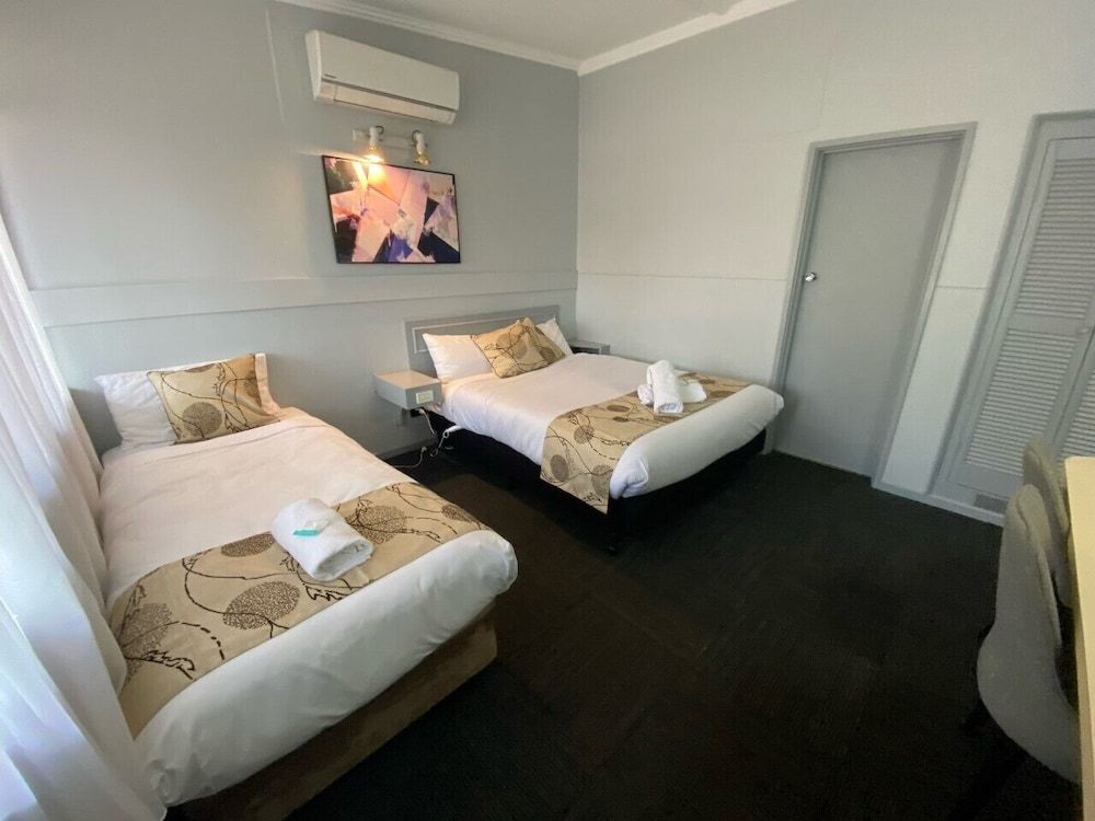 Charlton Motel - Victoria Deluxe Double or Twin Room, Non Smoking 5