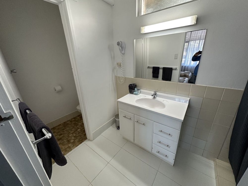 Charlton Motel - Victoria Deluxe Double or Twin Room, Non Smoking 12