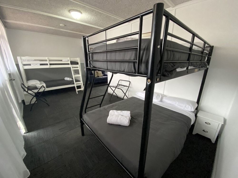 Charlton Motel - Victoria Apartment 3