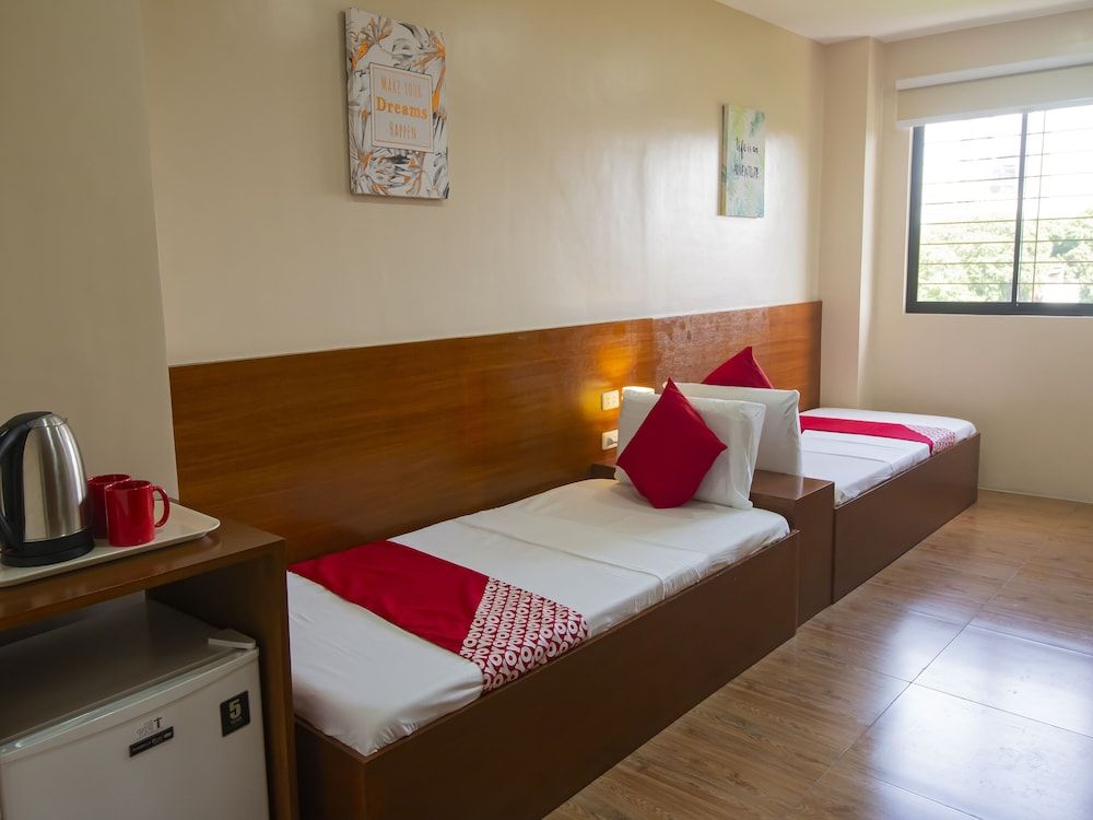 undefined Super OYO 832 The Teepee Place Hostel & Residence Inn