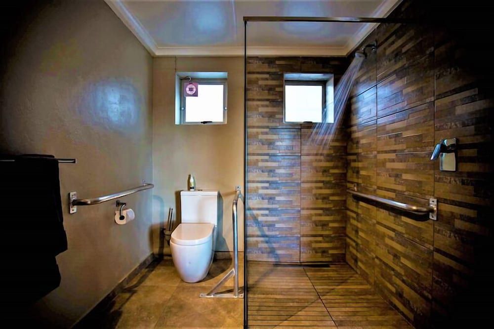 The Water Front Exclusive Suite 5