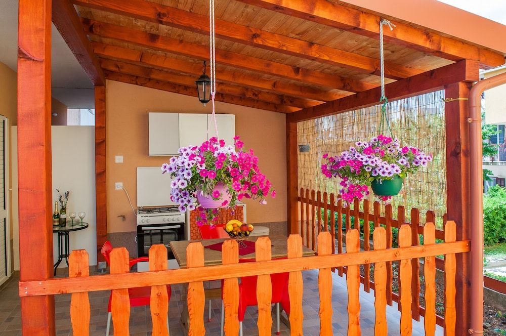 undefined Apartments Anita