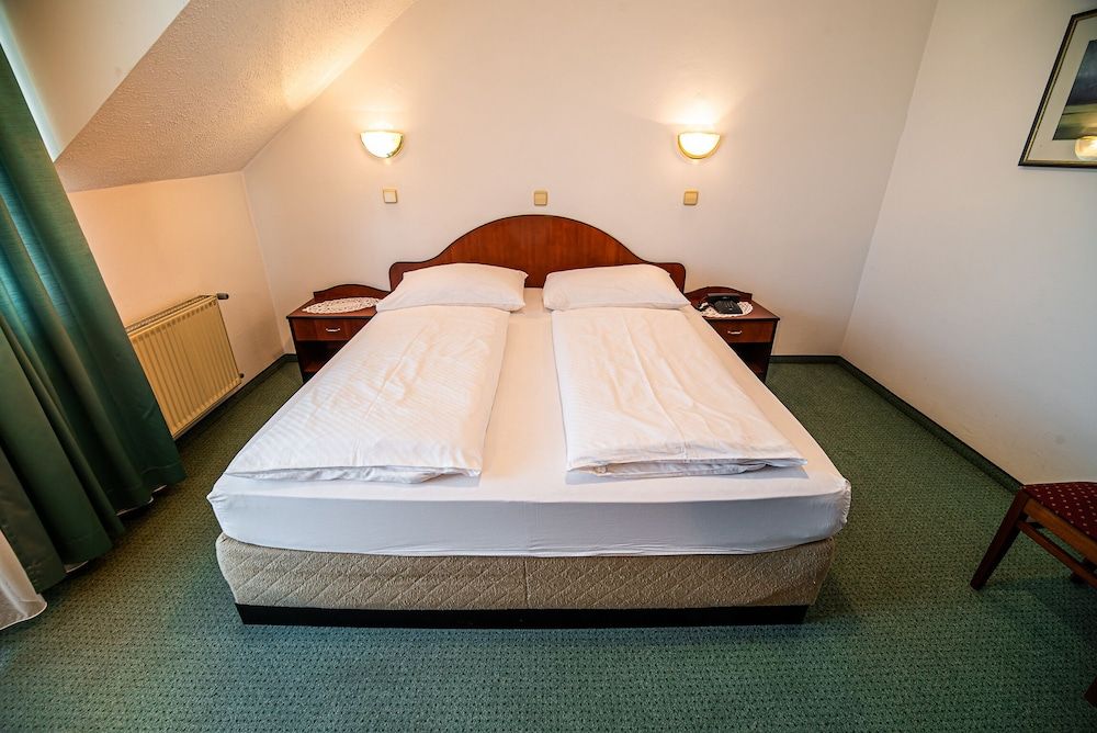 Double Room (Double room)