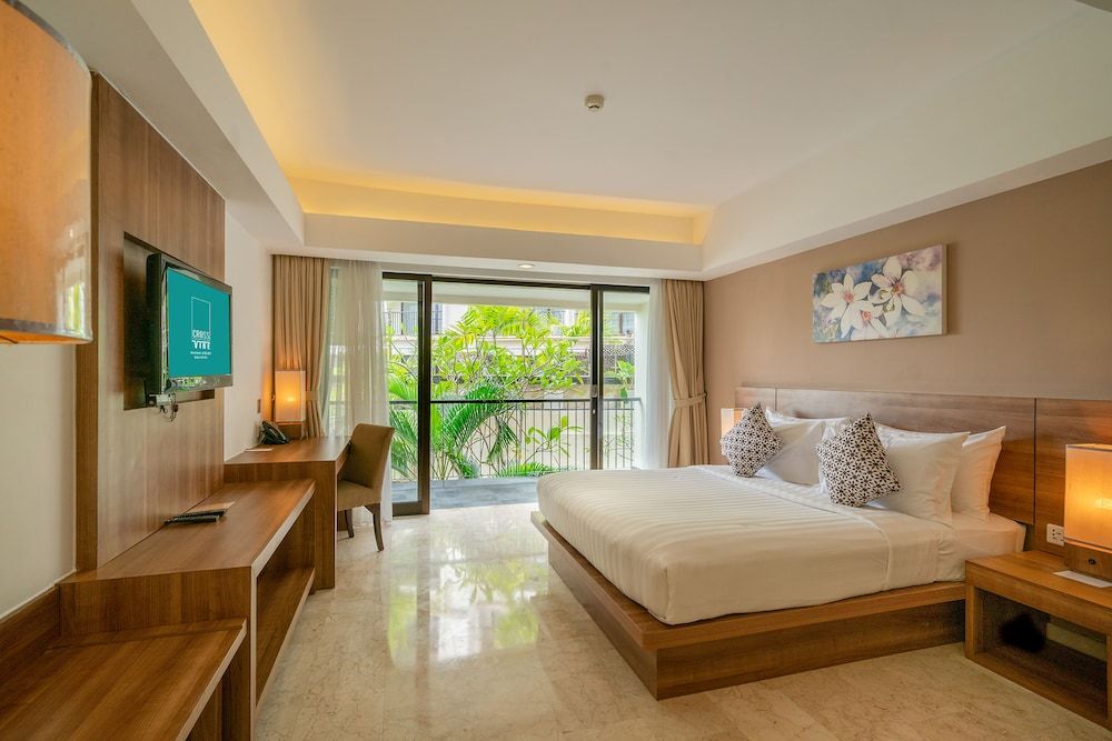 undefined Cross Vibe Paasha Atelier Bali Kuta