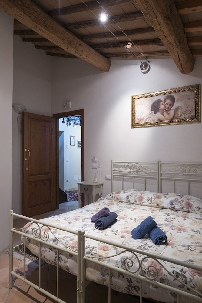 Tenuta dei Cavalieri Single Room 2