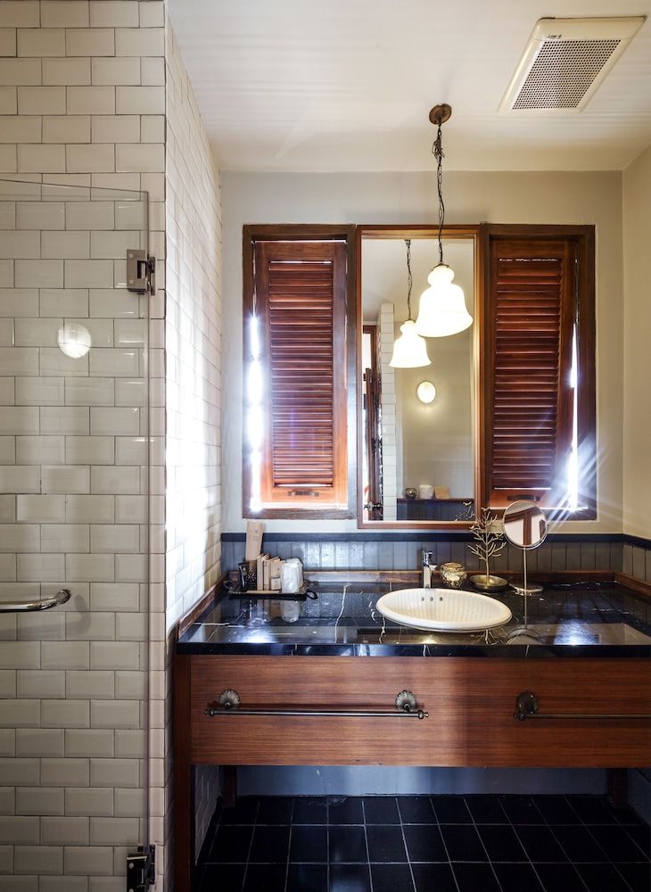 Bangkok Publishing Residence - Adults Only Junior Double Room 6