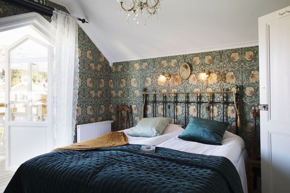 Strandflickornas Annex Gula Villan Romantic Double Room 4