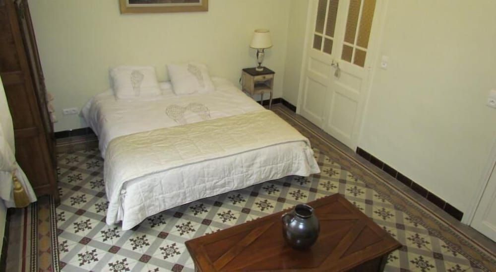 Double Room (Suzy)