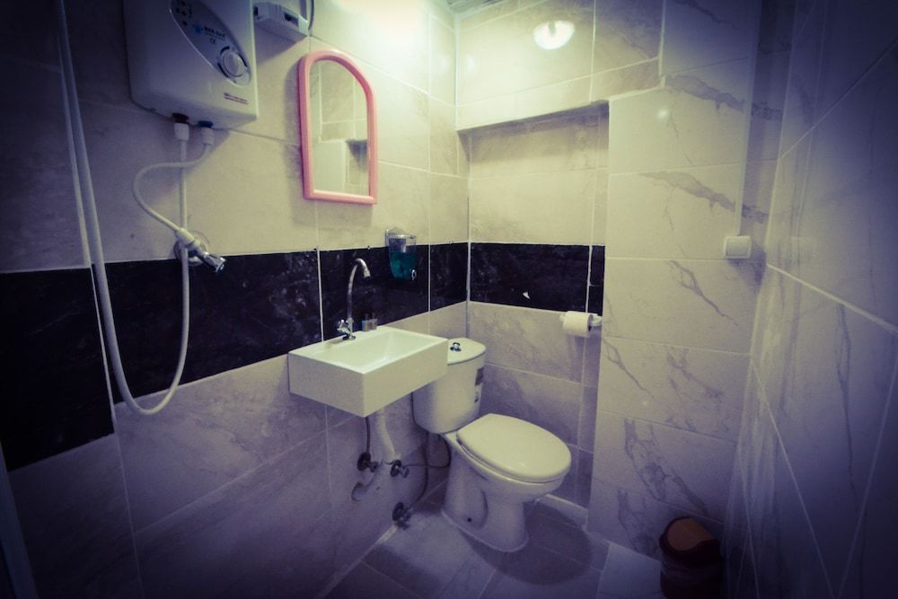 Ayvalik Moda Pansiyon Standard Double Room 38