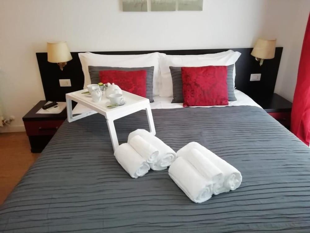 undefined Julius Caesar Home 9