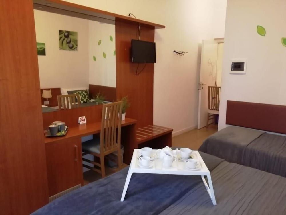 undefined Julius Caesar Home 10