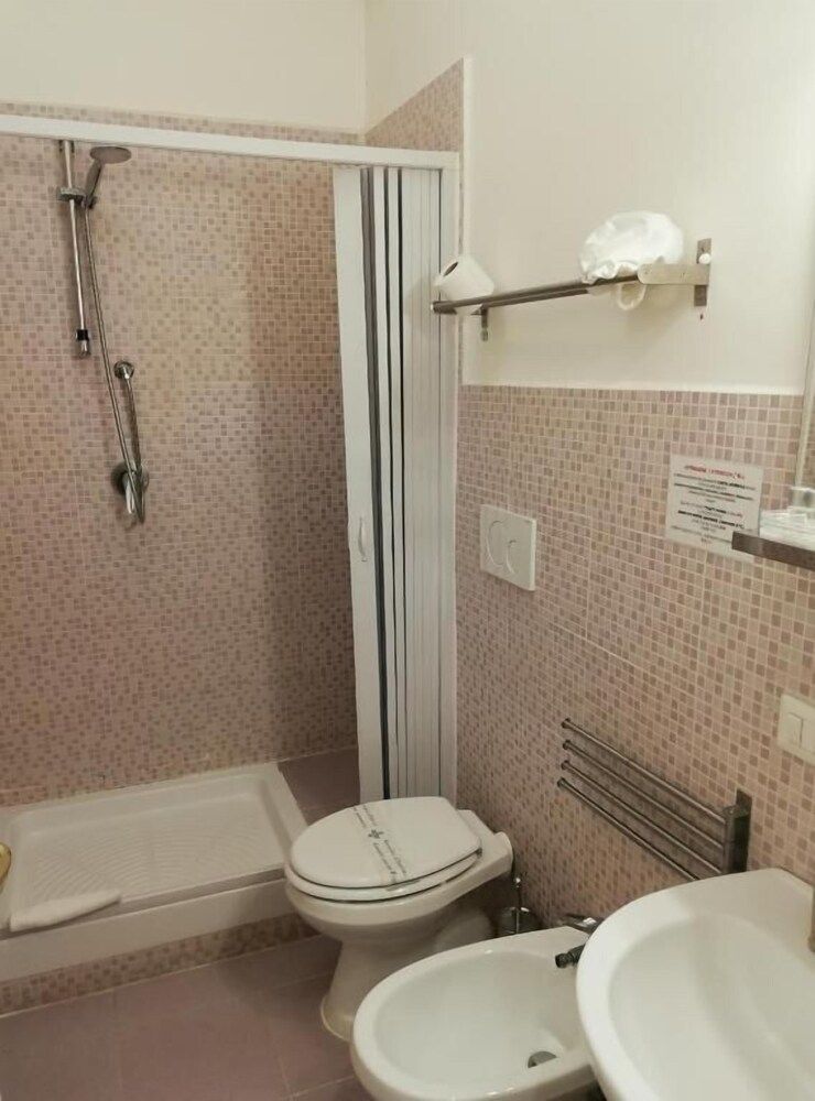 Julius Caesar Home Classic Double Room 6