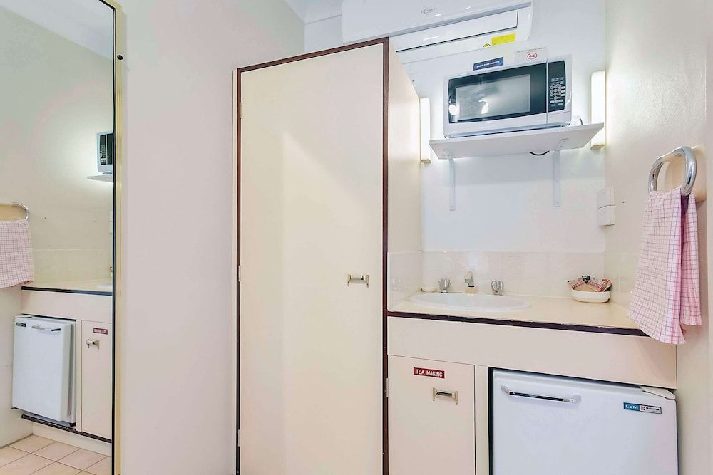 Econo Lodge Savannah Park Tamworth Standard Room, 2 Twin Beds, Non Smoking 4