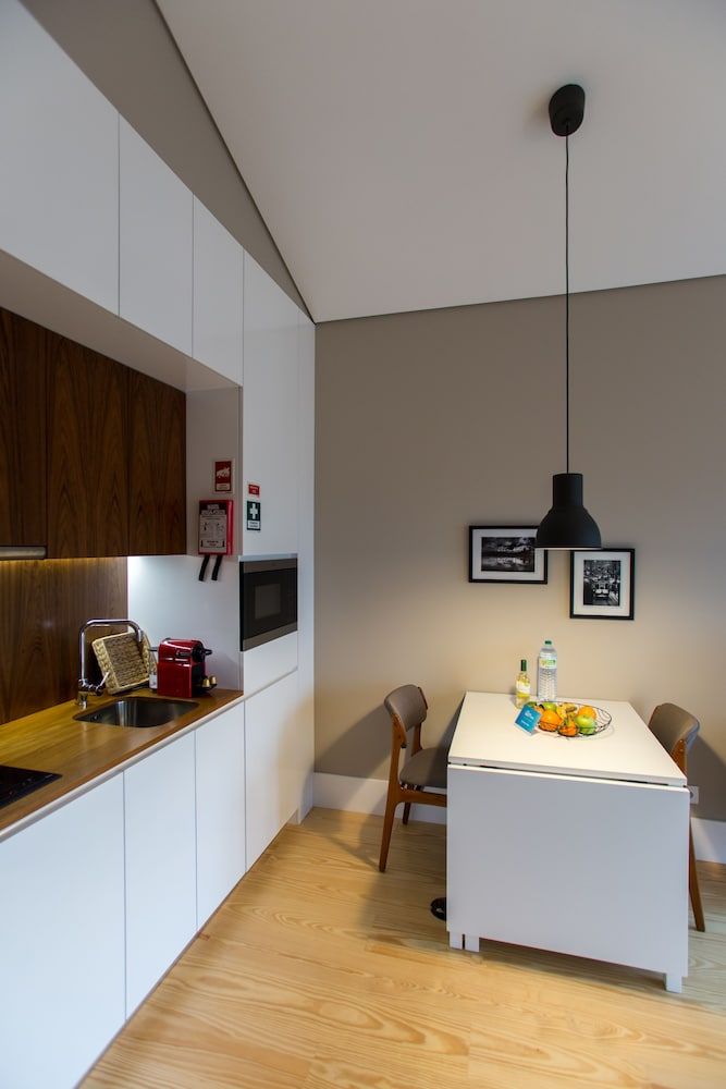 Porto and Clérigos Views by Porto City hosts Deluxe Apartment, 1 Bedroom, Non Smoking, City View (4) 19