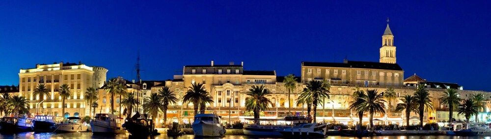 undefined 3 - Beautiful Modern apt in the Heart of Split 2