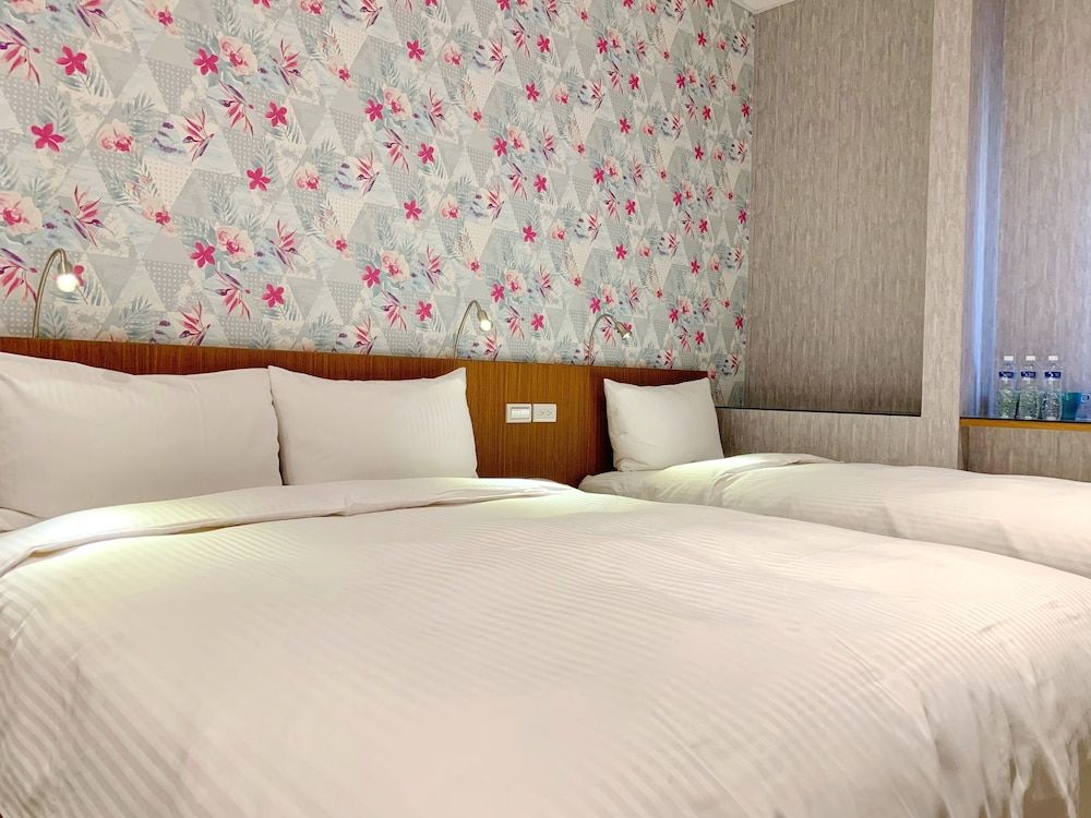 undefined Teeya Apartment 6