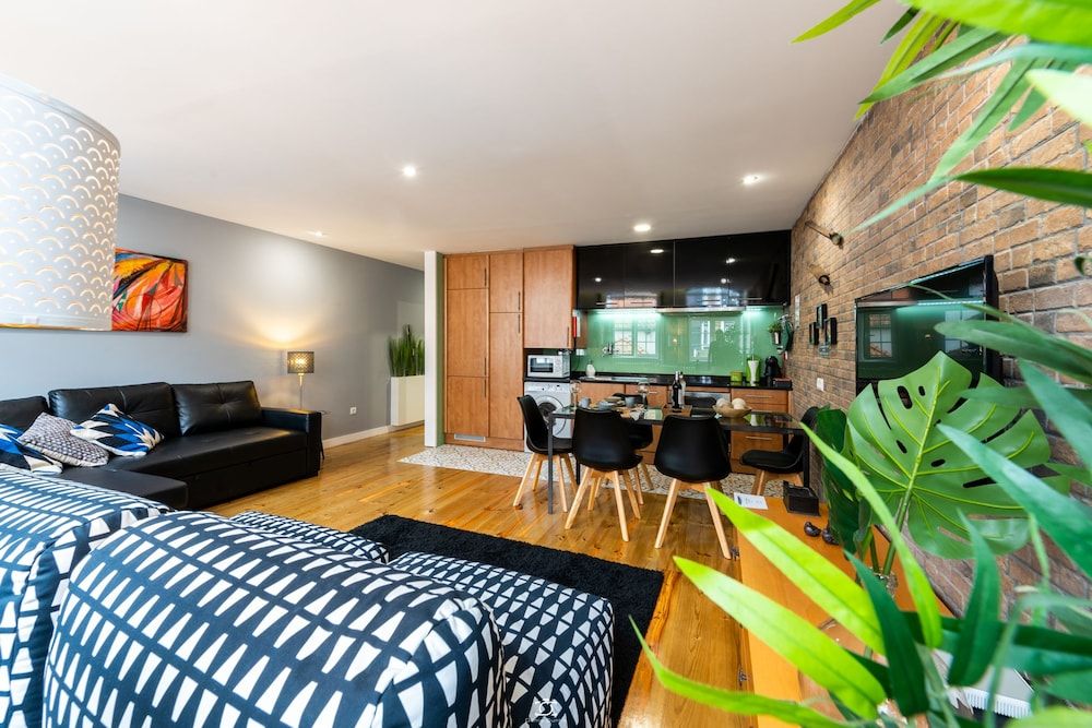 undefined Merc Porto Downtown 8