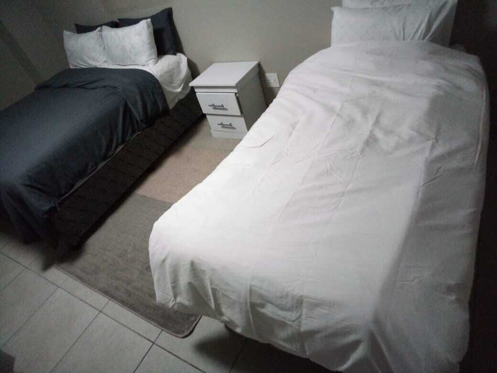 undefined Apartment In Rosebank Johannesburg 8