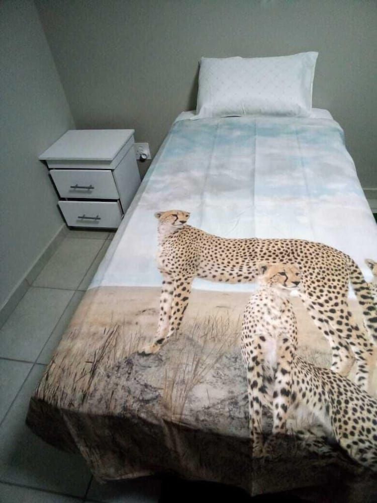 undefined Apartment In Rosebank Johannesburg 7