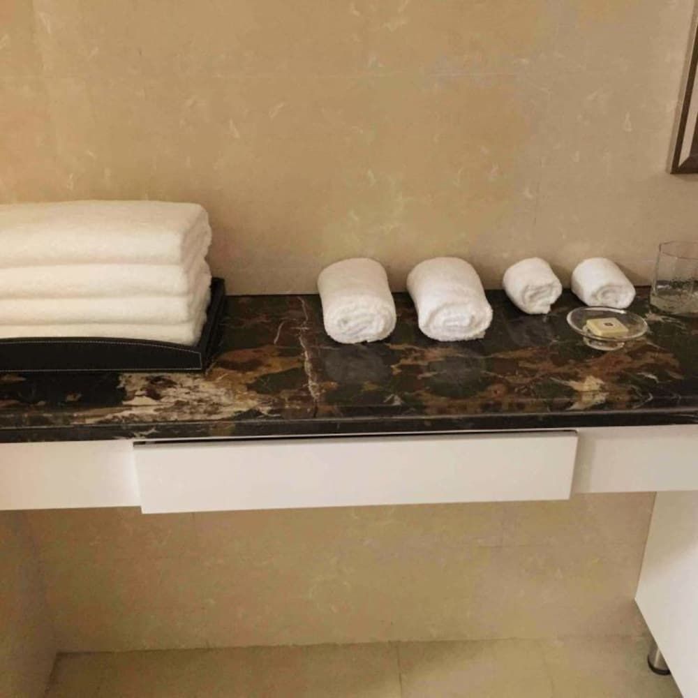 undefined Guangzhou Bvlgari Apartment 7