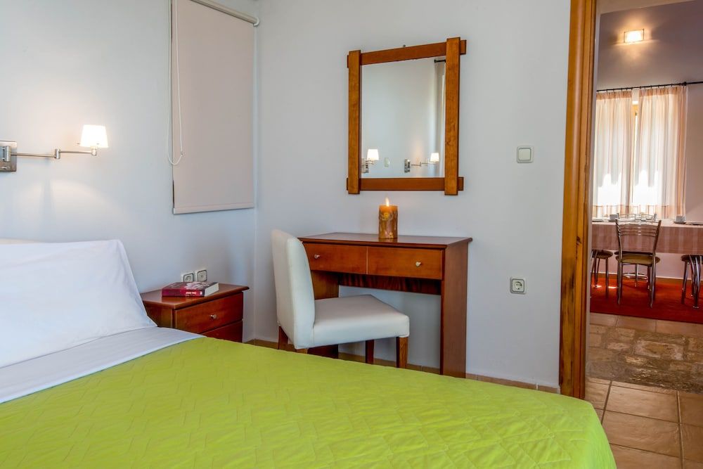 Villa, 2 Queen and 2 Sofa Bed, 2 Bedroom, Sea View, Poolside, Balcony/Patio