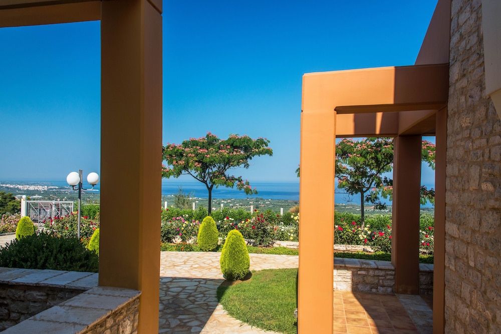 Enastron Villas