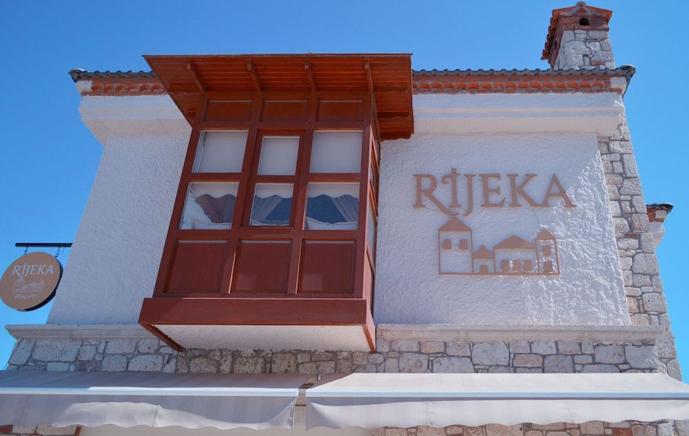 undefined Rijeka Alaçatı 8